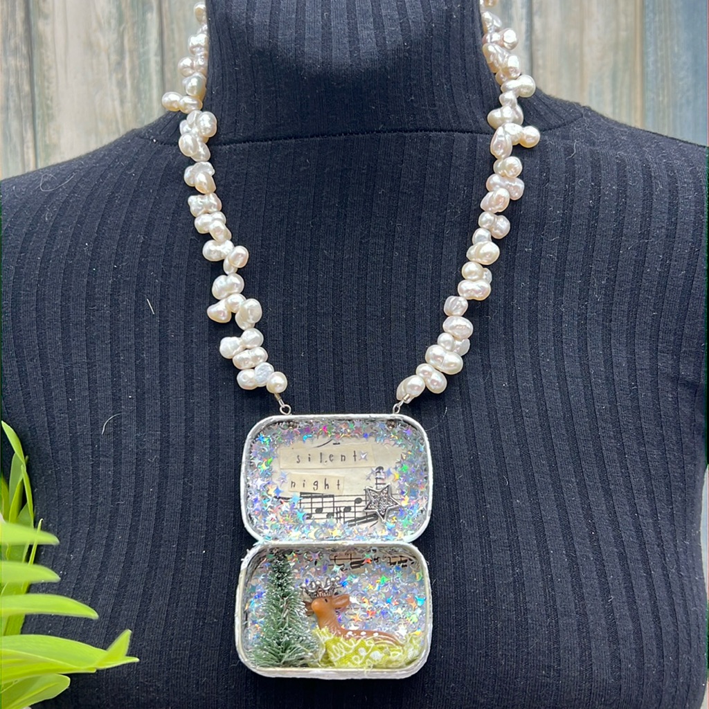Adorned Crown Jewelry Assemblage Christmas Silent Night Shadow Box Necklace 54$